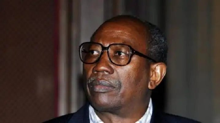 Bernard Ntuyahaga ngo ari mu ndege yerekeza i Kigali
