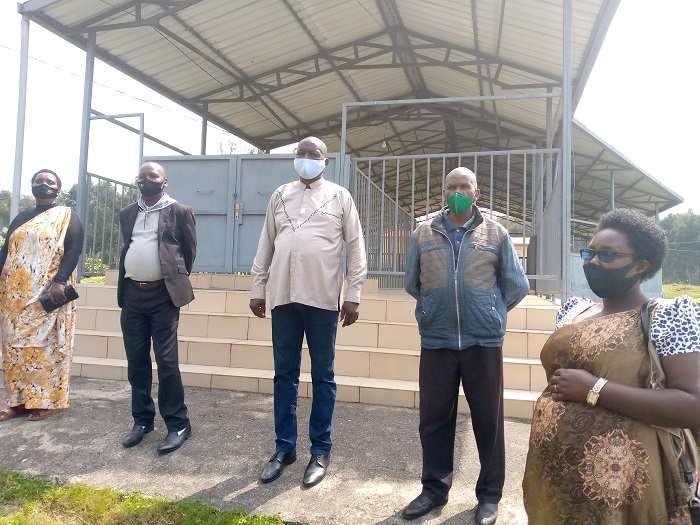 Bamwe mu bagize Umuryango Nyabihu Survivors Family basanga kubwira abakiri bato amateka mabi igihugu cyanyuzemo bizabarinda abayababwira mu buryo bugoretse