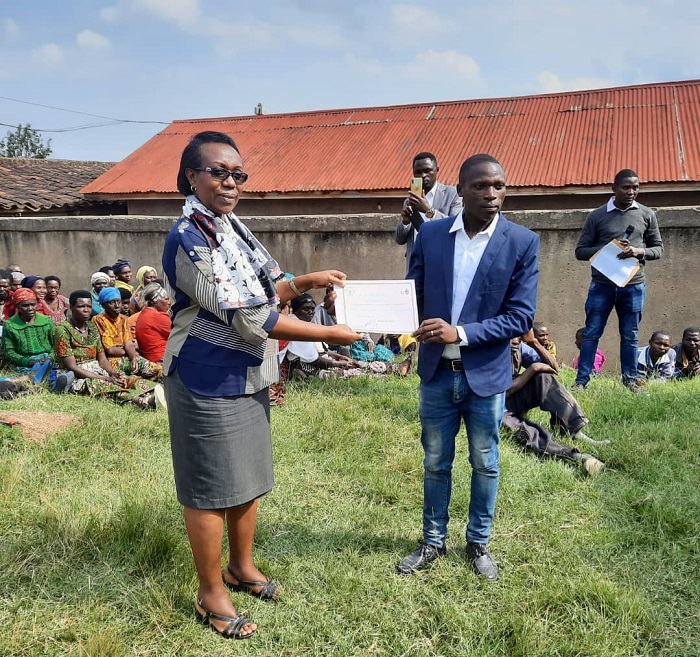 Claudine Nyinawagaga uyobora LODA avuga ko Leta ikomeza kugenzura uko abaturage biteza imbere