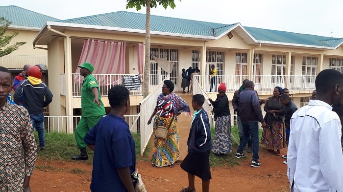 Abakuru bari bumiwe mu gihe urubyiruko rwaje gushungera no kwibonera n'amaso ibyabaye