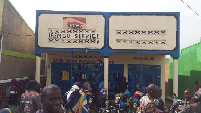 Abanyamuryango ba koperative KRMC basaba ko bahabwa igihe cy'amezi 5 bakishyura inguzanyo bavuga ko batagizemo uruhare mu gusaba ariko imitungo yabo ntitezwe cyamunara