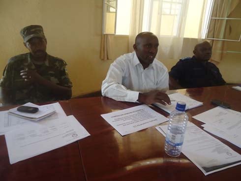 Umuyobozi w'akarere n'abashinzwe umutekano barasaba inzego zose kubungabunga umutekano.