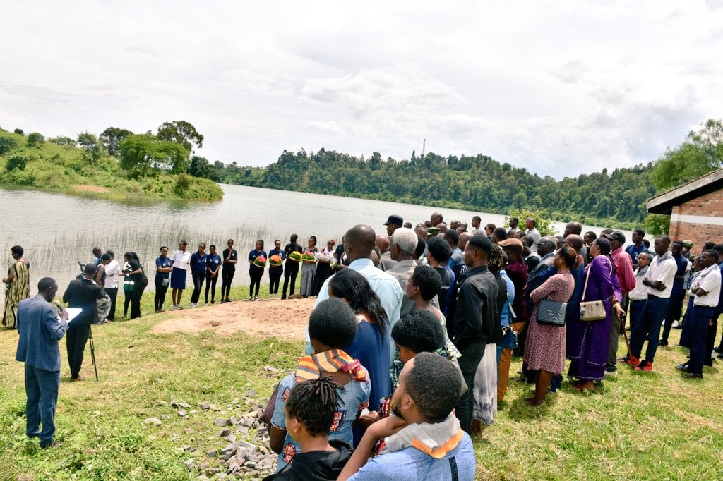 Bibukiye ku kiyaga cya Kivu ahajugunywaga Abatutsi bahungiye i Nyamishaba