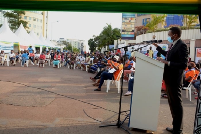Akarere ka Nyarugenge kashoje ubukangurambaga bwo kurwanya ihohoterwa rishingiye ku gitsina kamurikira abaturage ibikorwa na serivisi byo kurirwanya