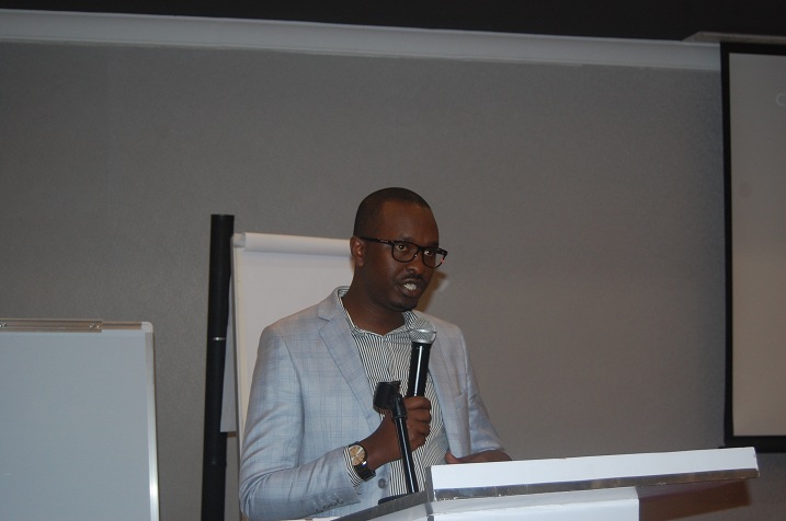 Nyemazi wo mu ihuriro ry'imiryango itari iya Leta yasobanuye uburyo ikibazo cy'abangavu baterwa inda gihangayikishije