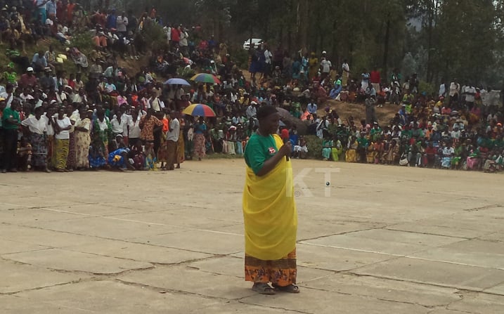 Nyirahabimana Donathile waje kwangwa n