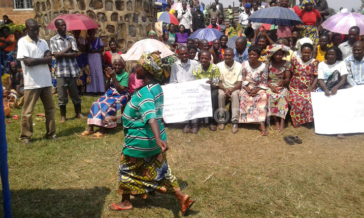 Kuba Abanyarwanda basigaye bareshya bituma Nyirangerimana, umwe mu basigajwe inyuma n
