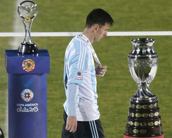 Nyuma yo gutsindwa kuri Penaliti 4-1 mu mukino wa nyuma wa Copa America,Messi yanze igihembo cy
