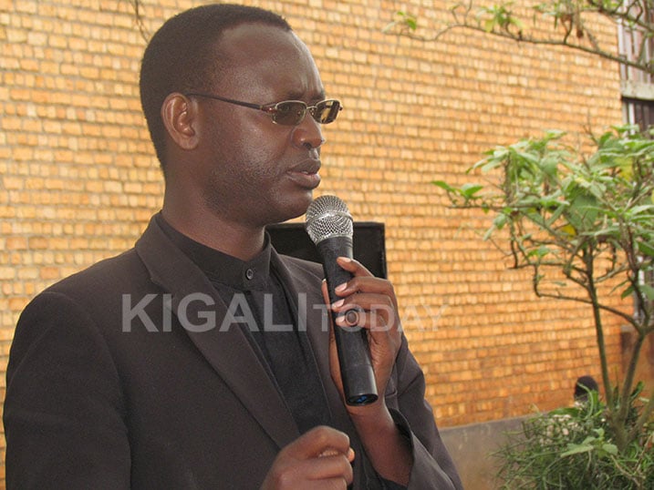 Padili ayisabe avuga ko habanje kubaho "Jenoside" yo kwica umuco n