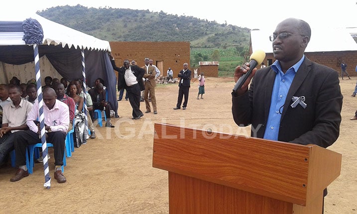 Padiri Rutinduka yasabye amadini kwerura akavuga ku metak ya Jenoside.