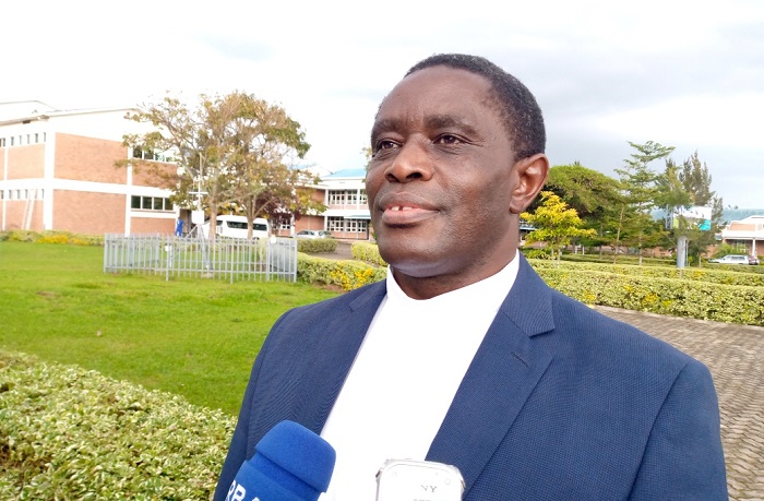 Padiri Dr Fabien Hagenimana avuga ko kubakira abanyeshuri ubushobozi bitagarukira mu kubaha ubumenyi gusa ahubwo banabahuza n'abashoramari kugira ngo imishinga yabo igere kure