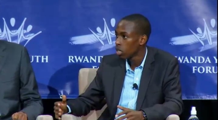 Umwe mu rubyiruko rufite inararibonye muri bizinesi rwasangije bagenzi barwo uko abona kwihesha agaciro.