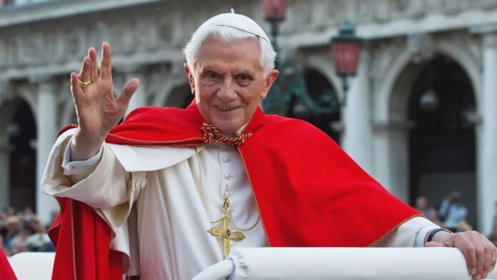 Papa Benedigito XVI yitabye Imana