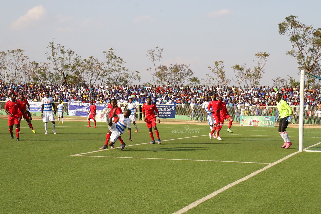 Nahimana Shassir wakinaga yapfushije Papa we ashakisha igitego