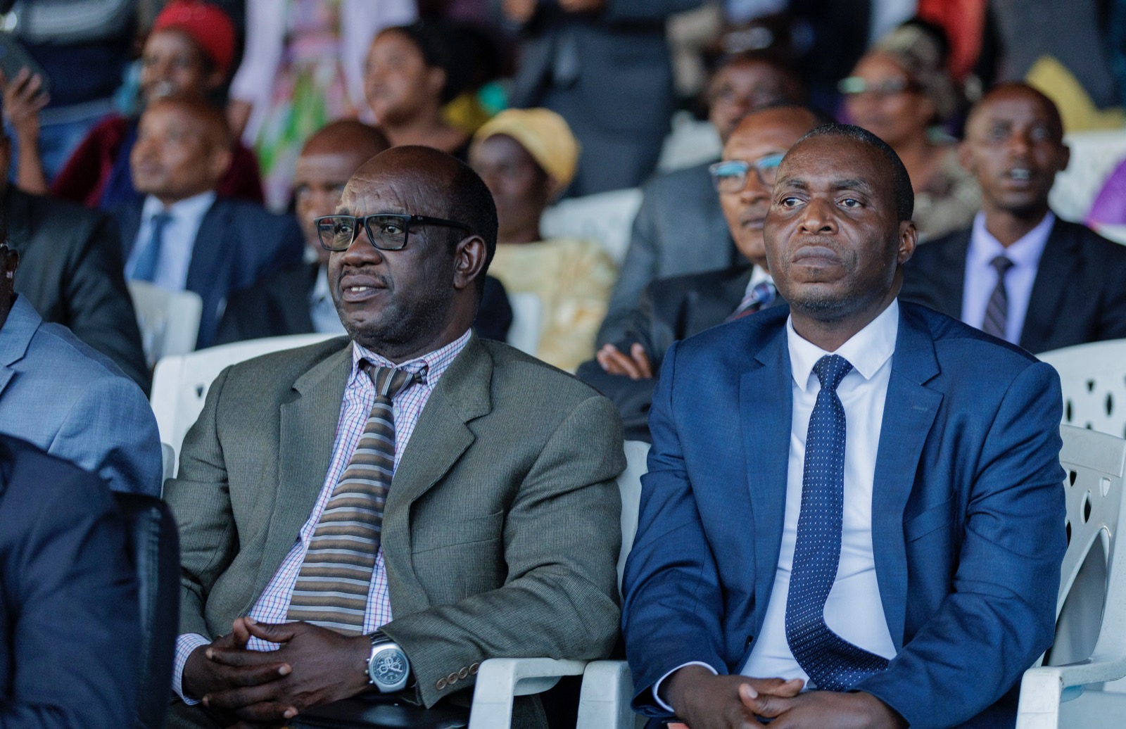 Pasiteri Cleophas Barore (iburyo) akaba n