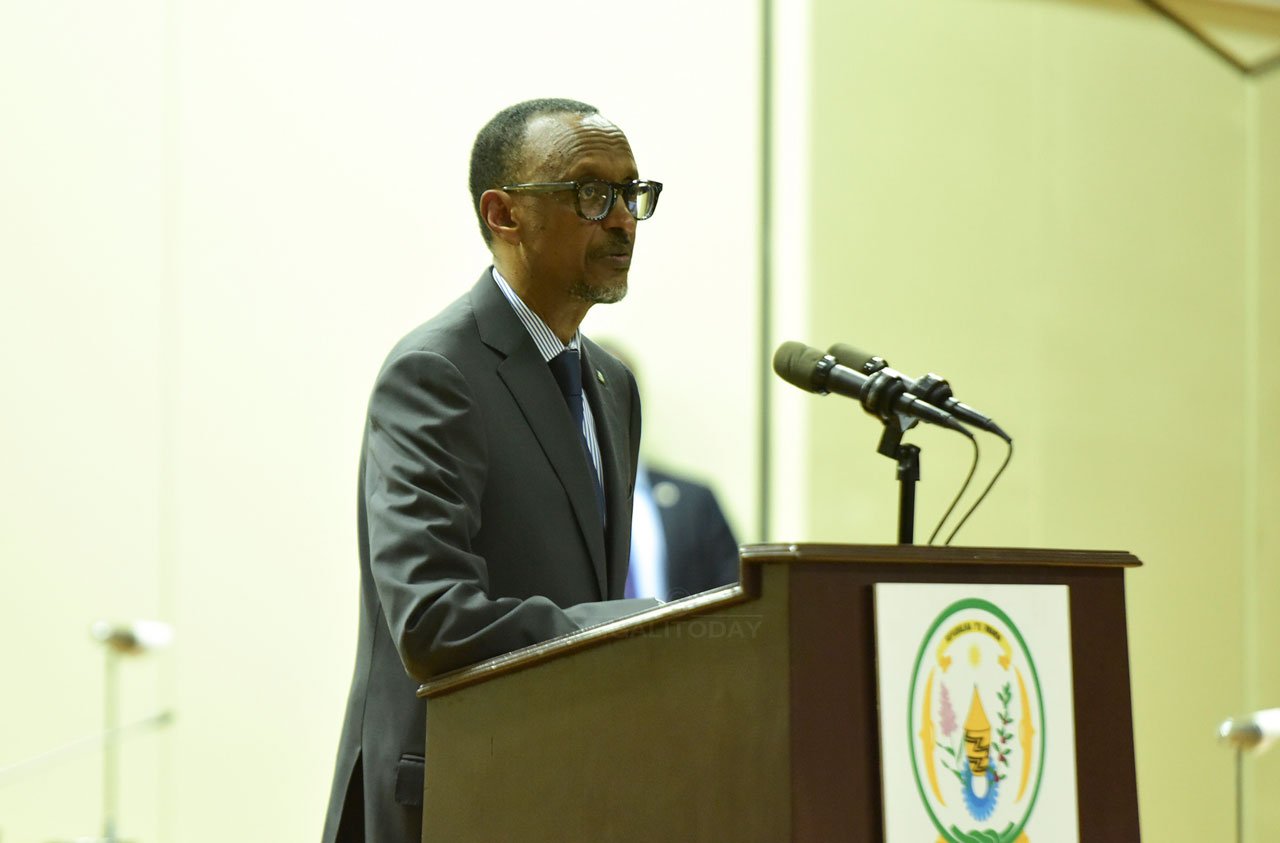 Perezida Kagame yabwiye abayobozi ko igihe cy'amatora kigomba kuba umwanya wo kurushaho kwegera abaturage