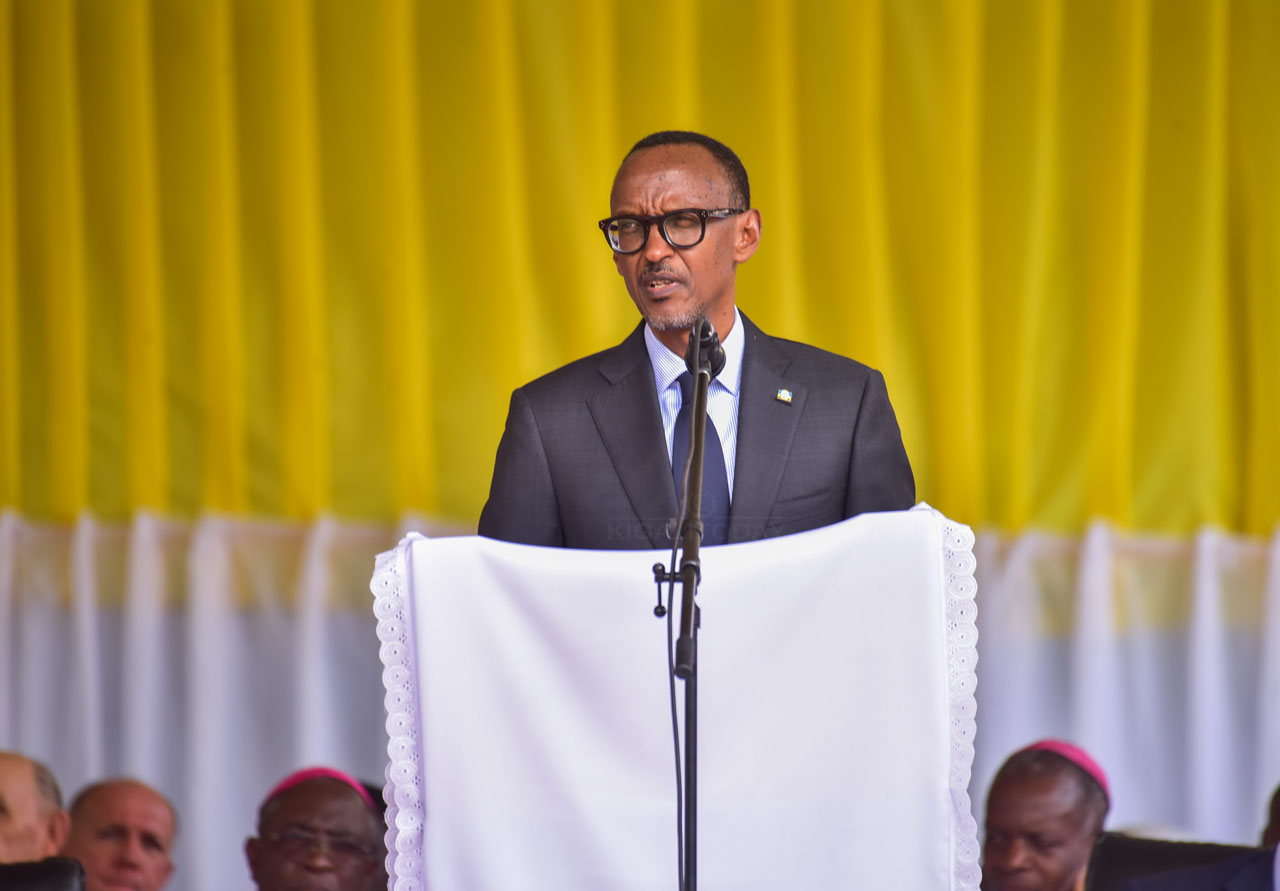 Parezida Kagame ubwo yagezaga ijambo ku bitabiriye ibirori bya Yubile y