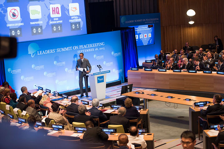 Perezida Kagame asobanura ibyo abayobozi bagomba gukora kugira ngo isi igere ku byo yiyemeje.