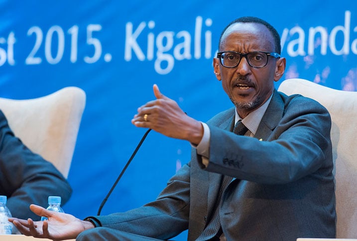 Perezida Kagame avuga ko abavuga ko Afurika ari yo ifite abayobozi babi bakwiye kureka iyo myumvire.