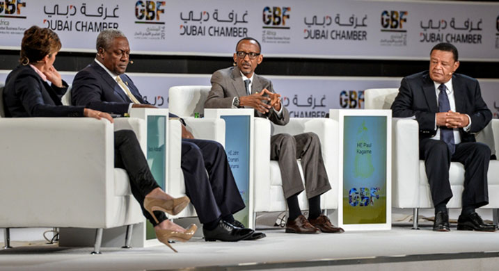 Perezida Kagame ubwo yatangaga ikiganiro k'ubukungu aho yari yitabiriye inama ya Global Business Forum umwaka ushize.
