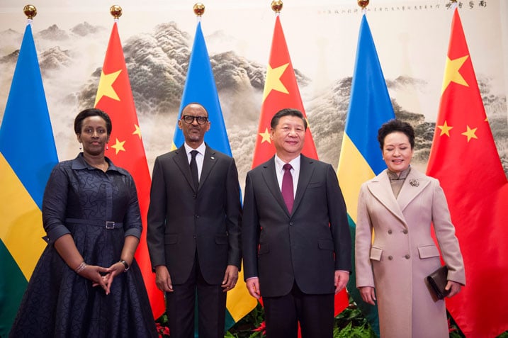 Perezida Kagame na Madame Jeannette Kagame bakiriwe na Perezida w