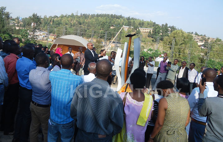 Perezida wa Ibuka azimya urumuri rw