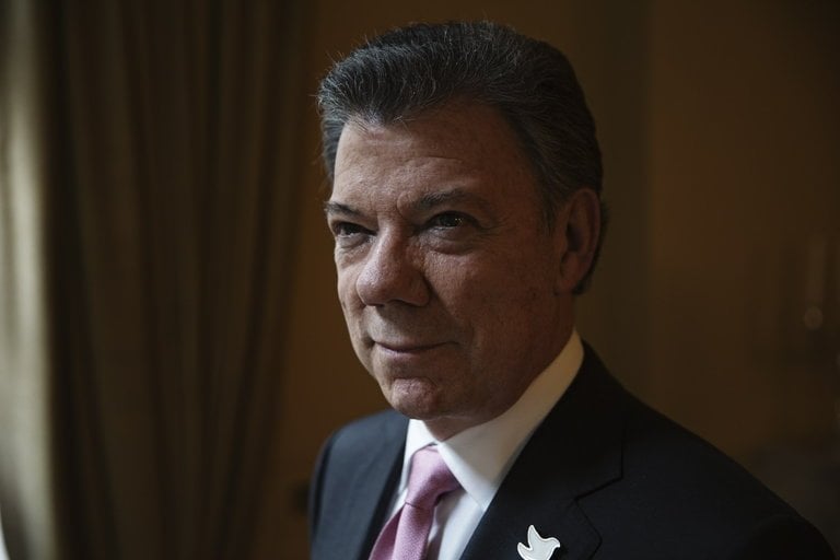 Perezida Juan Manuel Santos yegukanye igihembo cyitiriwe Nobel