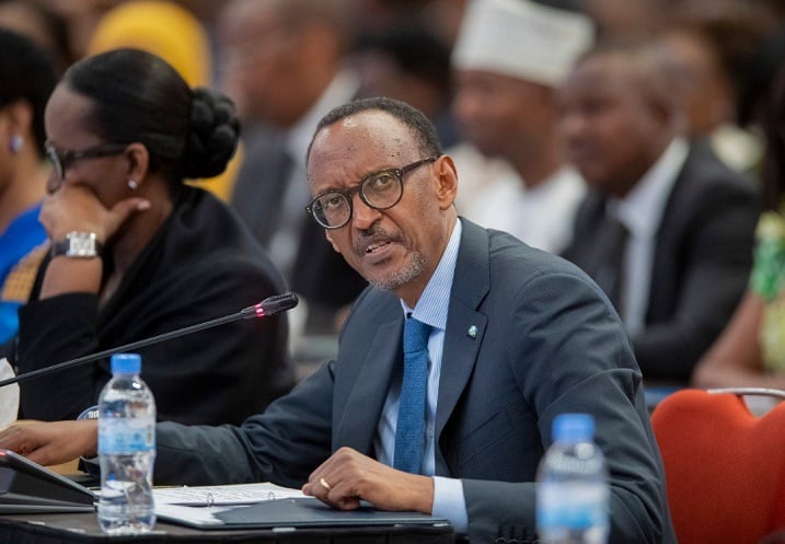 Perezida Kagame avuga ko abayobozi bakoze amakosa muri VUP bagomba guhanwa byihuse kandi bikamenyekana 