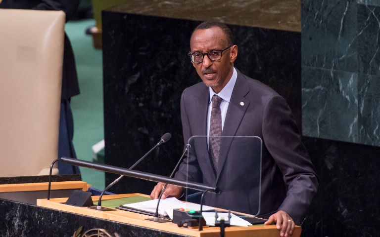 Perezida Kagame ageza ijambo ku bakuru b