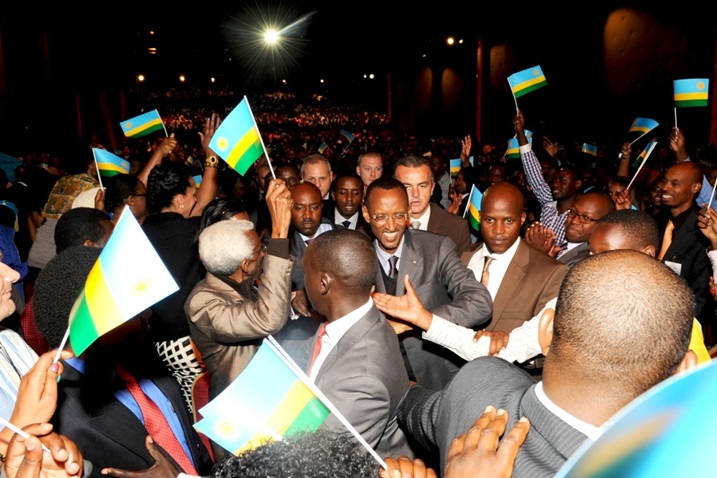 Nta gahunda iramenyekana neza nbiba Perezida Kagame azongera kugirana ibiganiro n'Abanyarwanda baba mu Bufaransa.