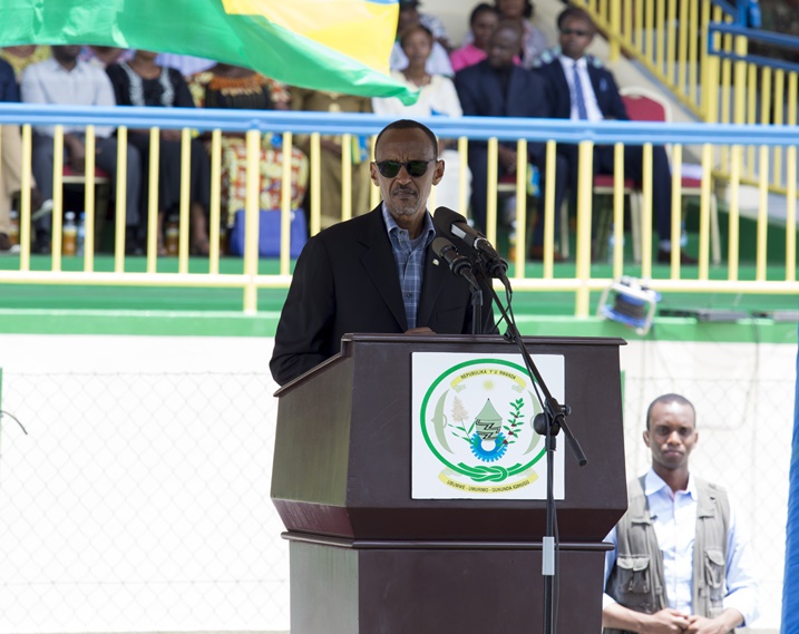 Perezida Kagame yeruye avuga ku Banyarwanda bigishwa ubwihebe.