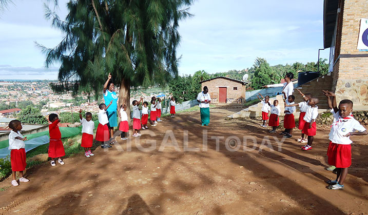 Batangira kuba abagide bagifite imyaka guhera kuri itandatu.