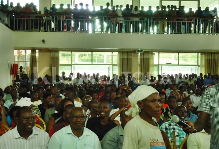 Abaturage bo mu murenge wa Kimironko bitabiriye inama yo guhindura Itegeko nshinga.
