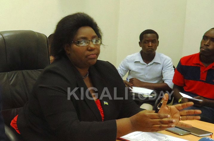 Minisitiri wa MIDIMAR , Mukantabana Seraphine, araburira abashaka gufatirana impunzi z