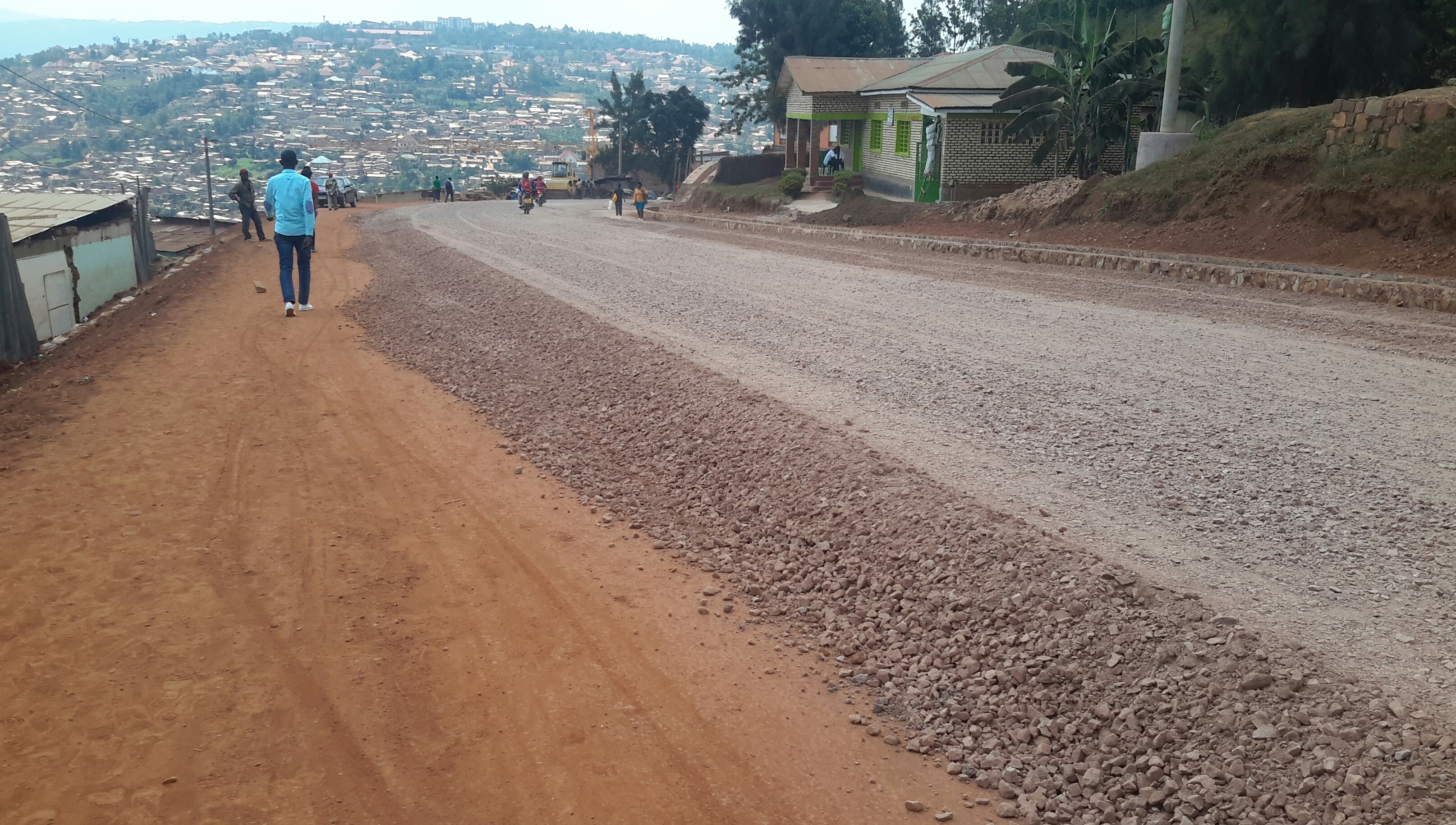Bimwe mu bikorwa abaturage bavuga ko bikorwa batagishijwe Inama harimo n