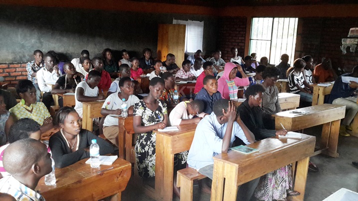 Abayobozi b'amatsinda y'abakora uburaya muri Gasabo, barimo guhugurwa na Handicap.