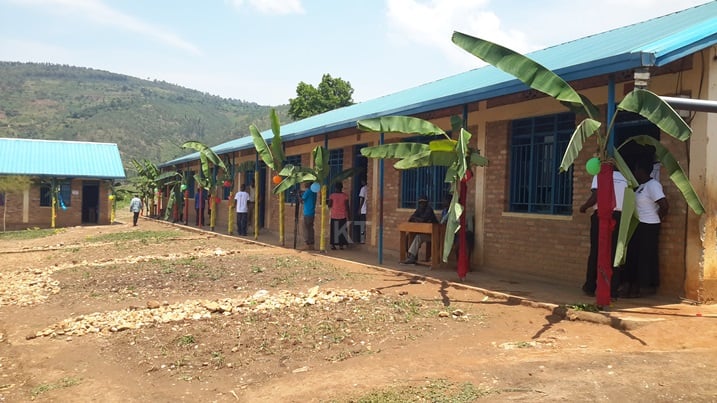Muri Mageragere, kimwe n'ahandi henshi abaturage bakomeje kwitabira amatora baza gahoro gahoro.