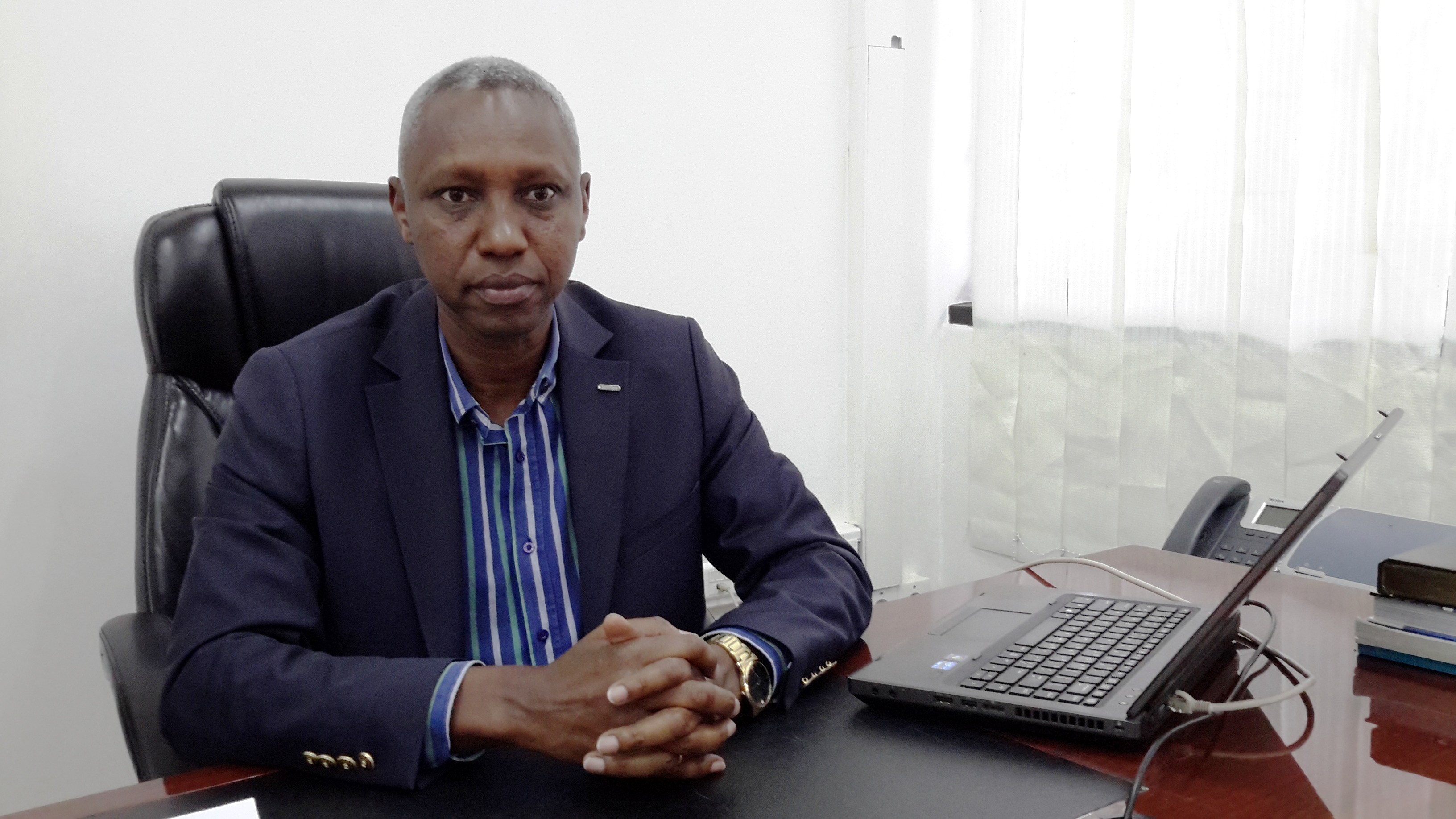 Gasarabwe, Umuyobozi Mukuru w'uruganda rwa Nyabihu avuga ko icyayi bakora gifite isoko nini mu mahanga ariko ko umusaruro babona ari muke 