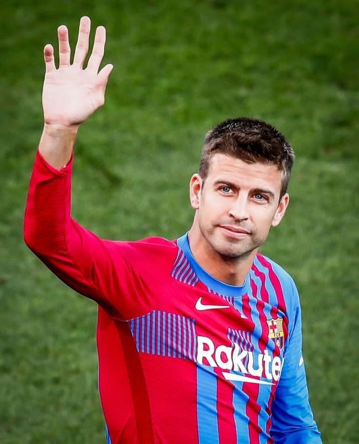 Gerard Pique yasezeye kuri ruhago