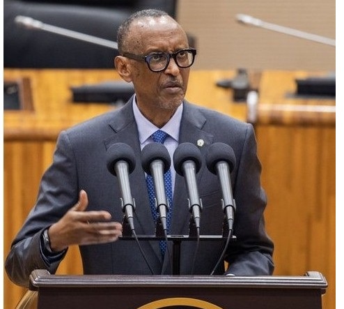 Perezida Kagame yifurije imirimo myiza Senateri Dr François Xavier Kalinda 