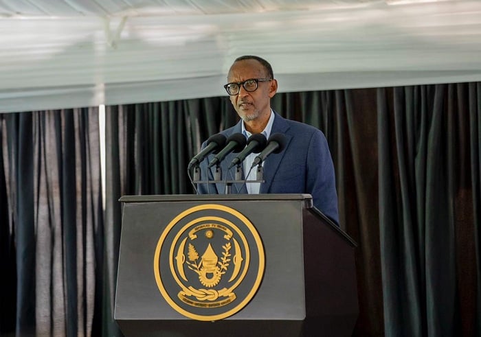 Perezida Kagame yasuye uruganda rw