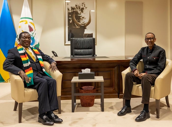 Perezida Kagame yakiriye mugenzi we wa Zimbabwe, Emmerson Mnangagwa