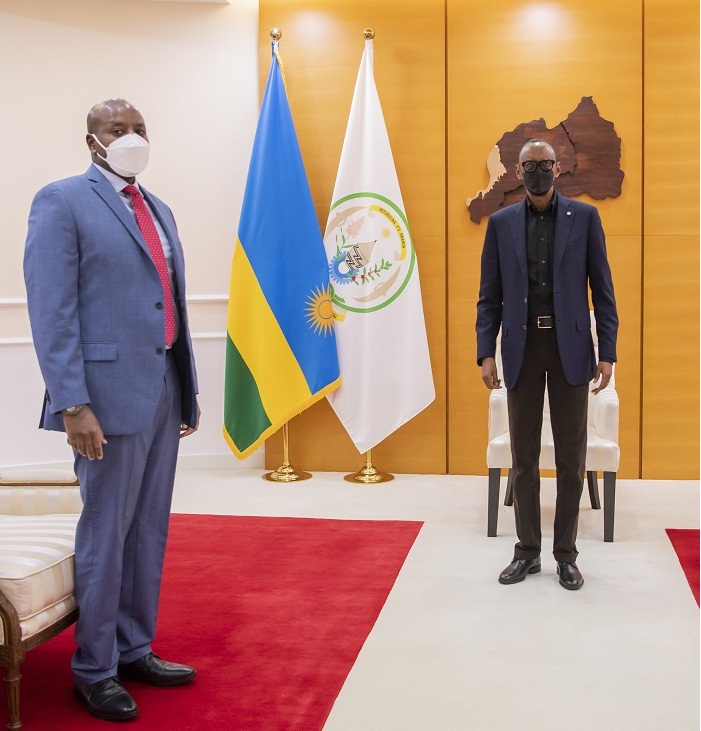 Gen Muhoozi ubwo aheruka i Kigali yagiranye ibiganiro na Perezida Kagame