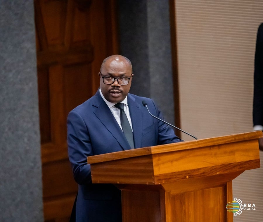 Minisitiri w'Intebe Dr Justin Nsengiyumva, nyuma yo kurahira