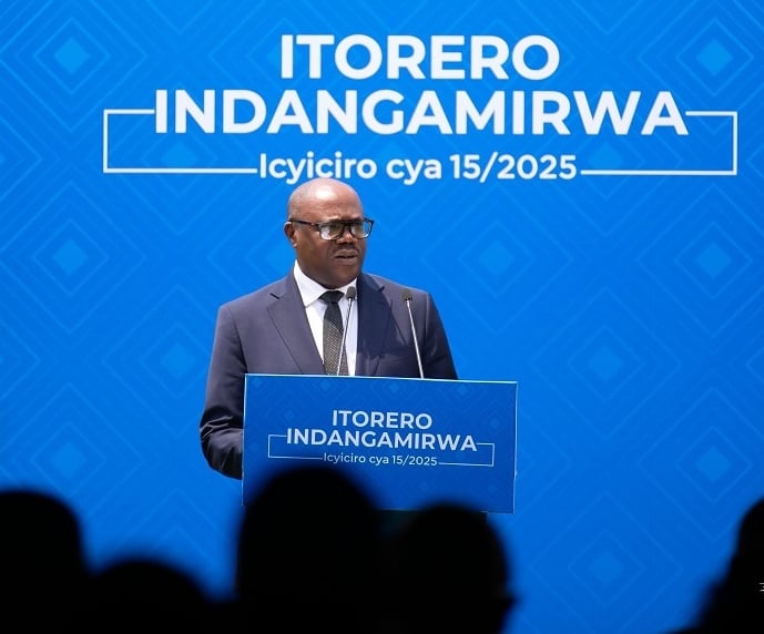 Minisitiri w'Intebe, Dr Justin Nsengiyumva 