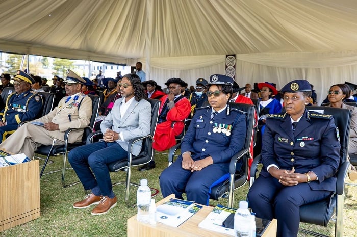 Bamwe mu bayobozi mu nzego nkuru za Polisi y'u Rwanda no mu bindi bihugu bari bitabiriye uyu muhango