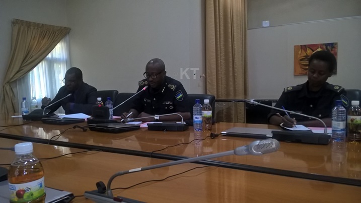Polisi na yo igira uruhare rukomeye mu kurwanya ihohoterwa.