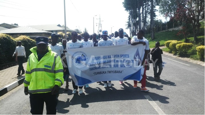 Polisi y'Igihugu mu Karere ka Nyanza na yo yari ihari ibacungira umutekano mu muhanda.