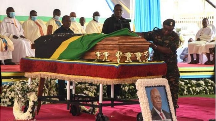 Magufuli yashyinguwe