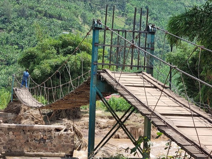 Ubwo cyasenywaga n'ibiza cyahise gifungwa